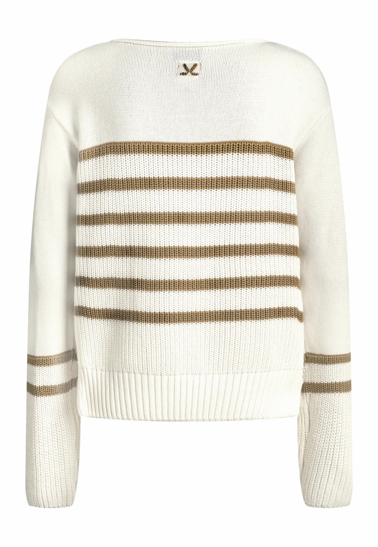 maglione a rotondo in lavorazione a maglia